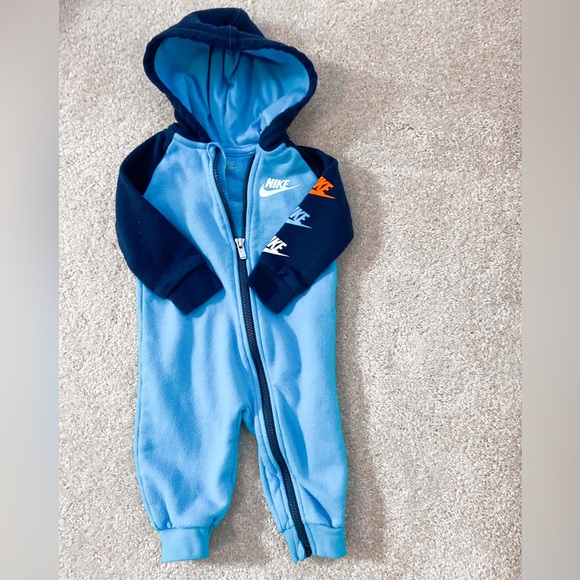 ••Nike Zip Front Hooded Coverall - Picture 1 of 4